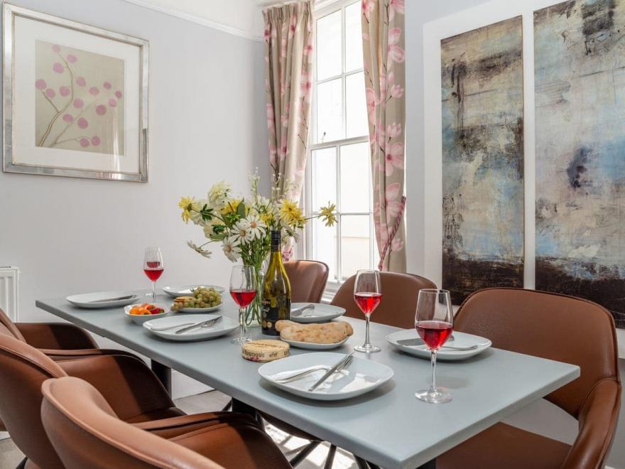 Owl and Pussycat Apartment