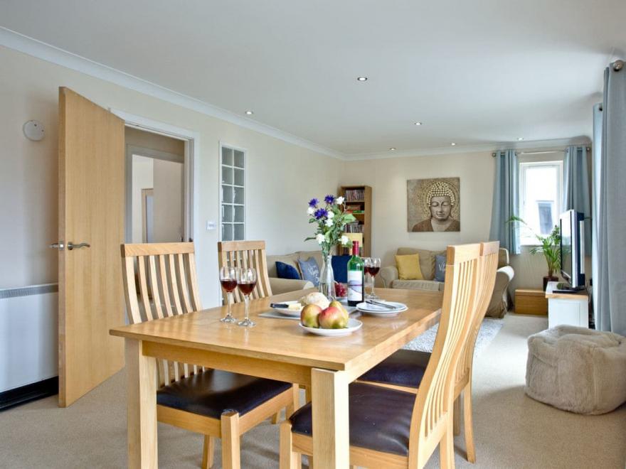 Apartment 4 Trehellan Heights