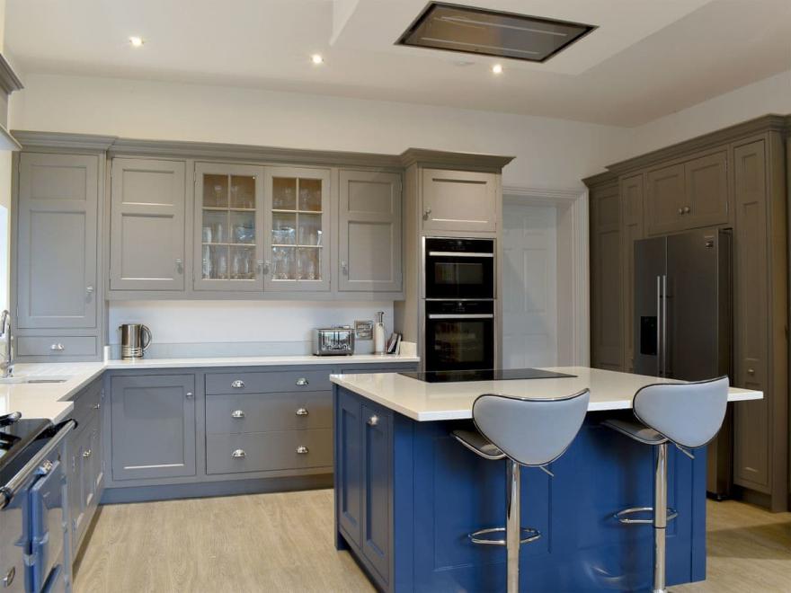 Veltham House