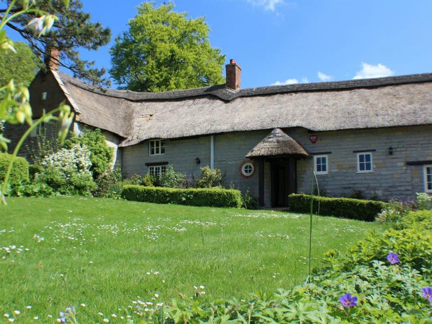 Pound Cottage & Annexe