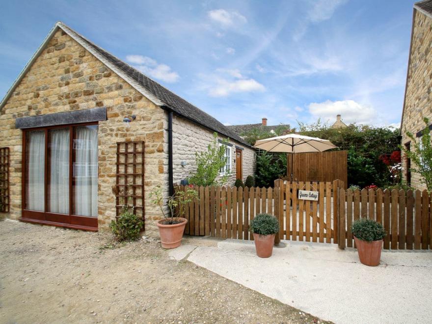 College Farmhouse Cottage