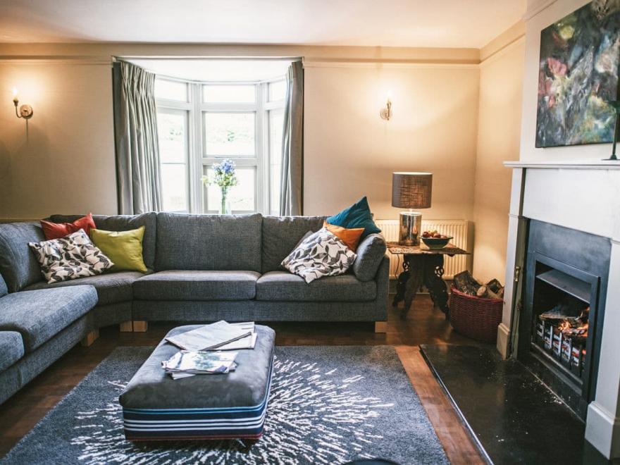 Tarrant Valley House - Sleeps 14