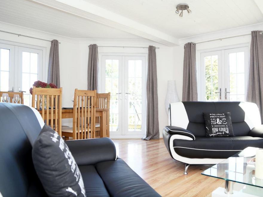 Kingfisher Lake House