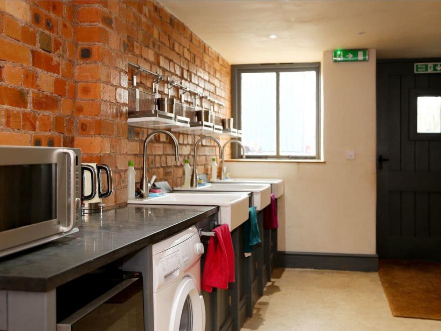 Hay-on-the-Farm Complex