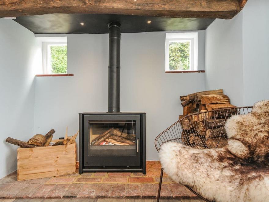 2 Stonedelph Cottage