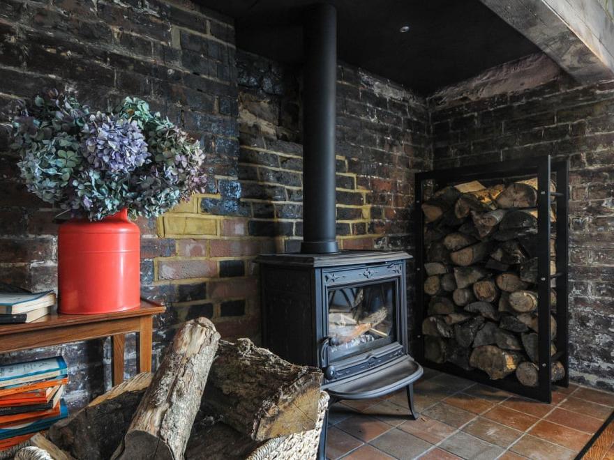 1 Stonedelph Cottage