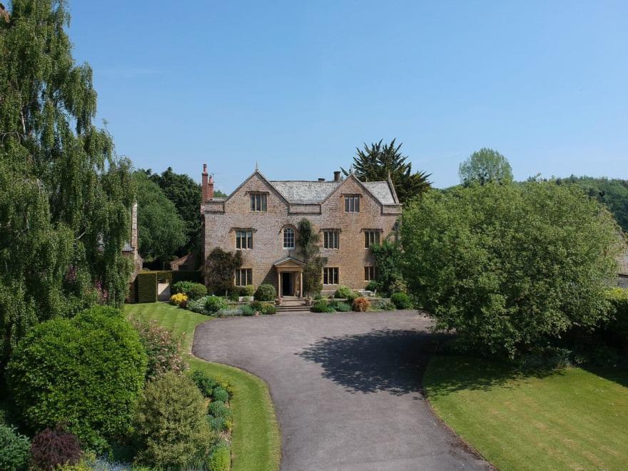 Lackington Manor