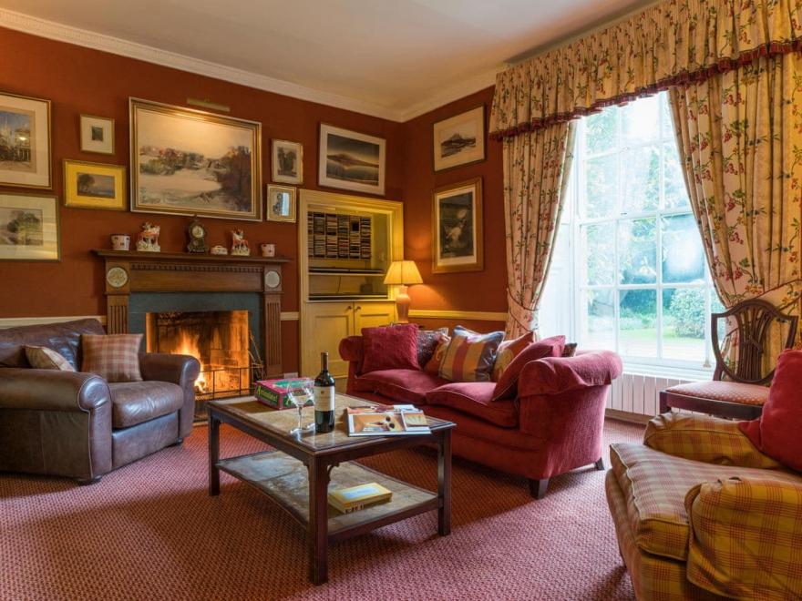 Lackington Manor