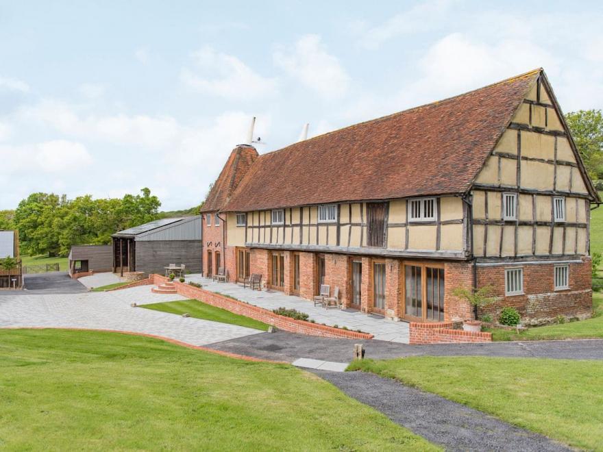 Cherry Tree Cottage at Frame Farm