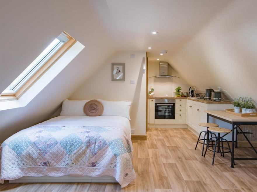 The Hideaway at Hatch Farmhouse