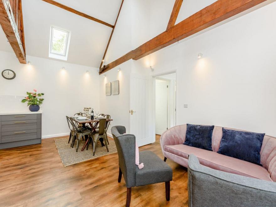 The Lodge at Oldbury Barns