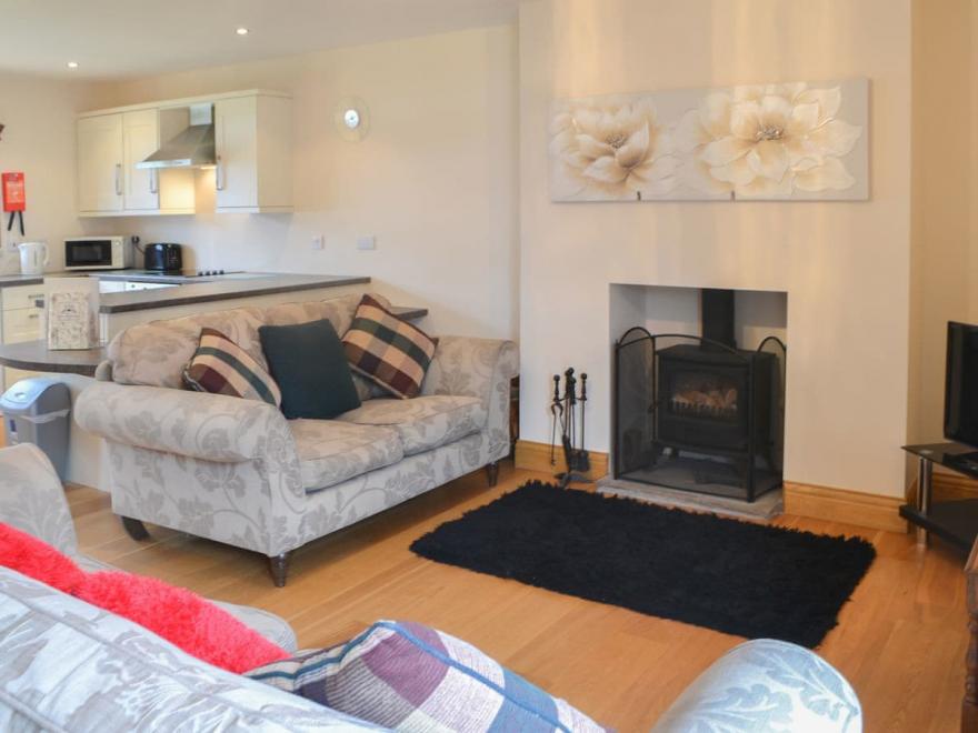 Mallard Cottage - UK11157