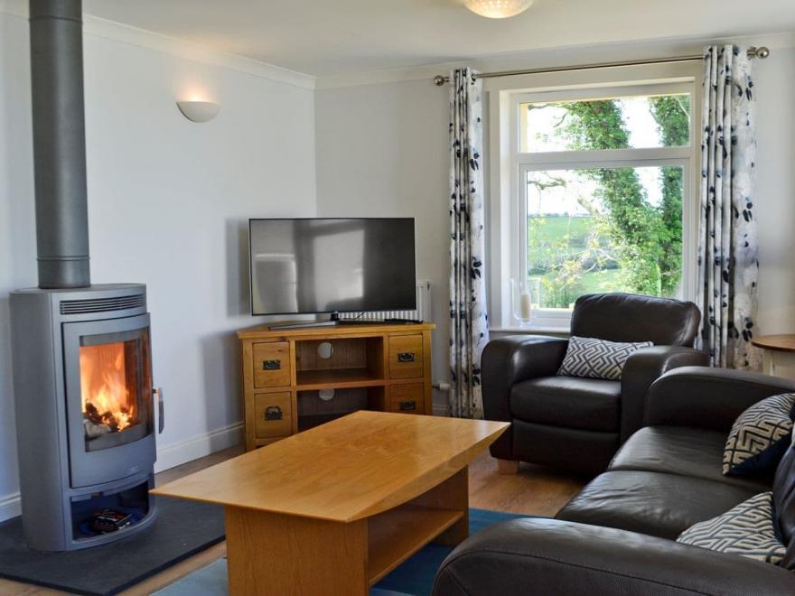 McGill Cottage - UK11182