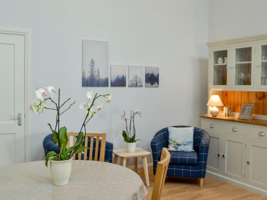 McGill Cottage - UK11182