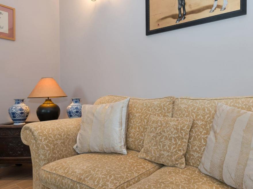 No.3 Meynell Mews - UK11366