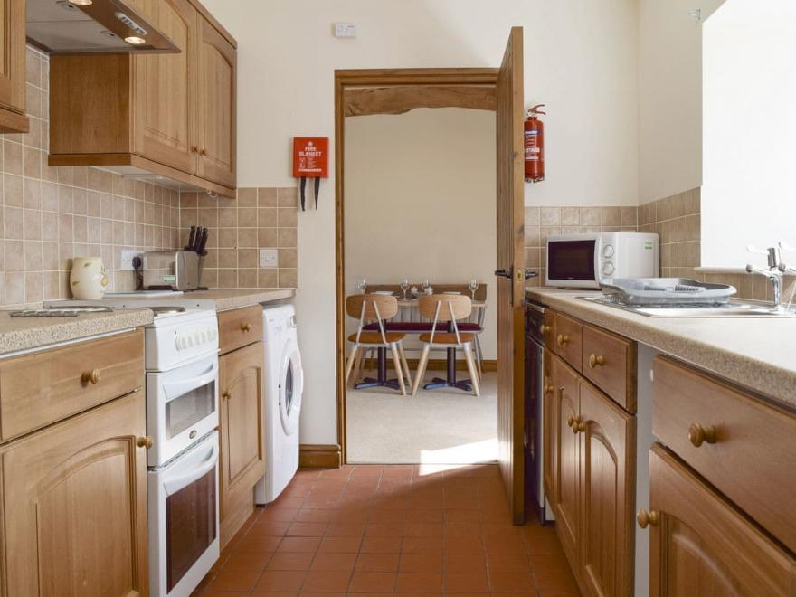 Clover Patch Cottage-UK11369