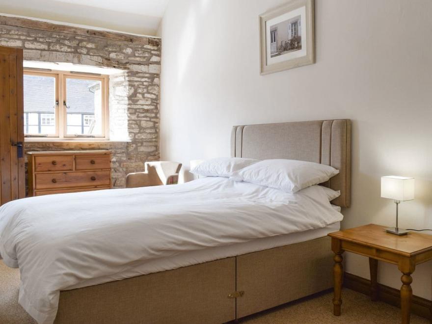 Clover Patch Cottage-UK11369