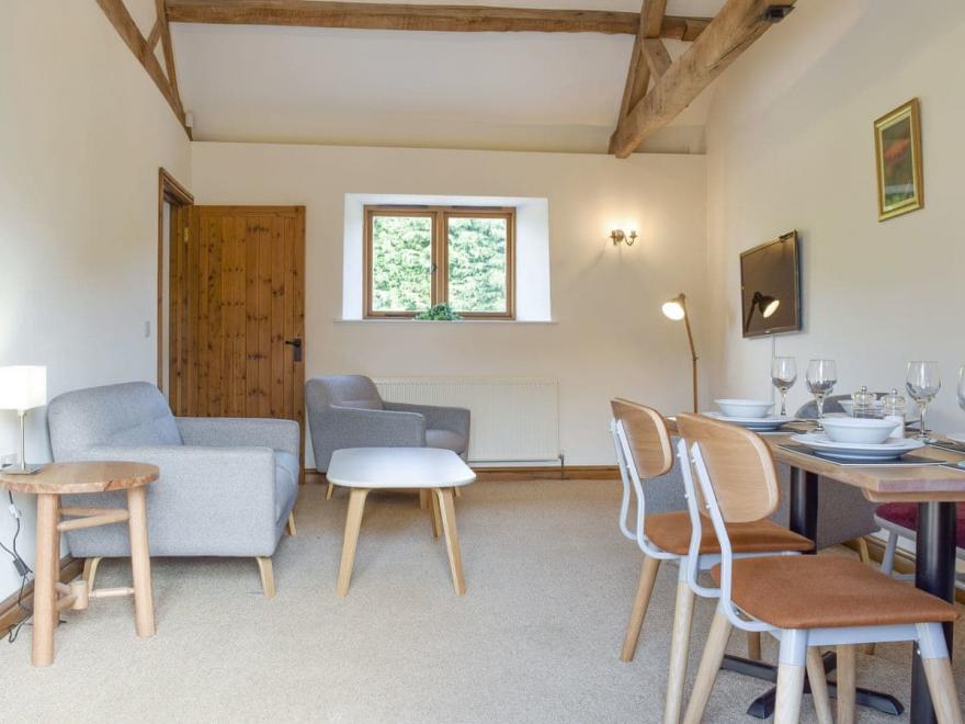 Clover Patch Cottage-UK11369