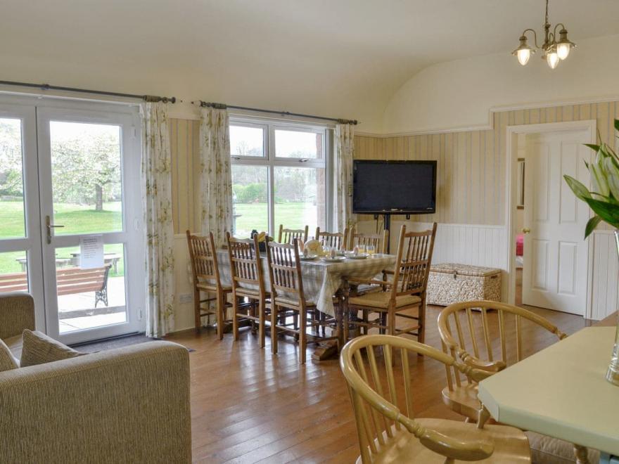 Kinnelhook Holiday Cottage