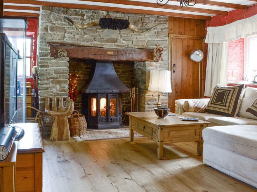 Barn Cottage -UK11480