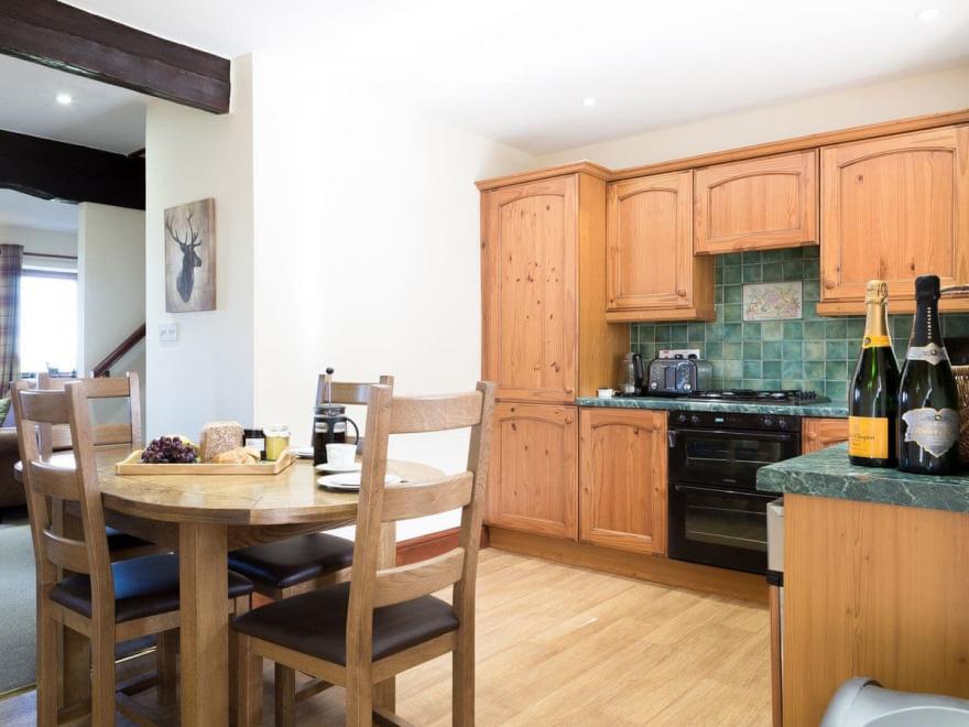 The Owl's Look Out - UK11543