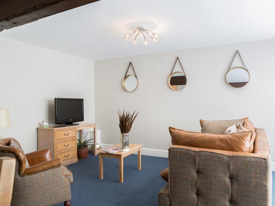 The Oyster Catcher - UK11546