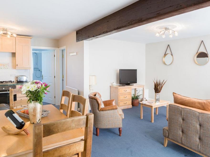 The Oyster Catcher - UK11546