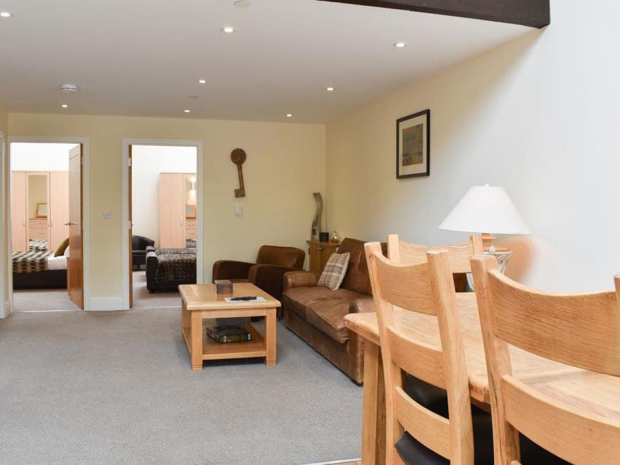 The Purple Pheasant - UK11551