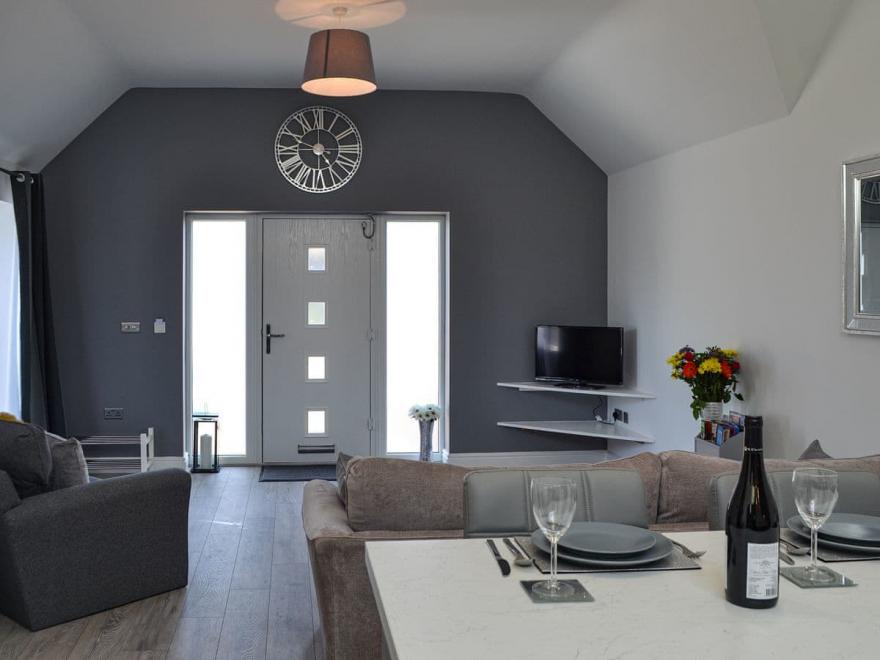 Daisy Cottage - UK11589