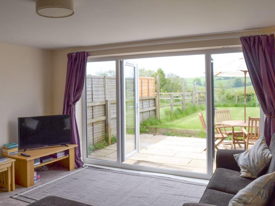 Louisa's Cottage - UK11596