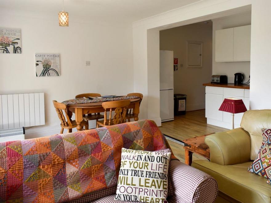 Victoria Apartment - UK11614