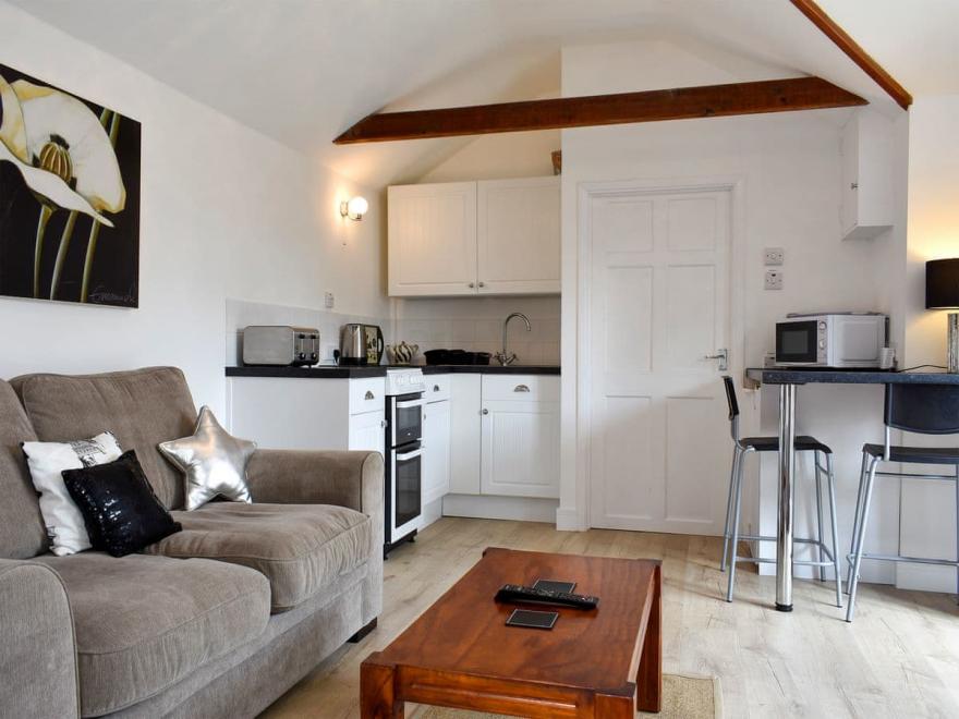 Louise Cottage - UK11616