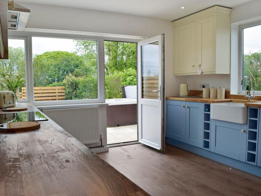 Greenfield Cottage - UK11629