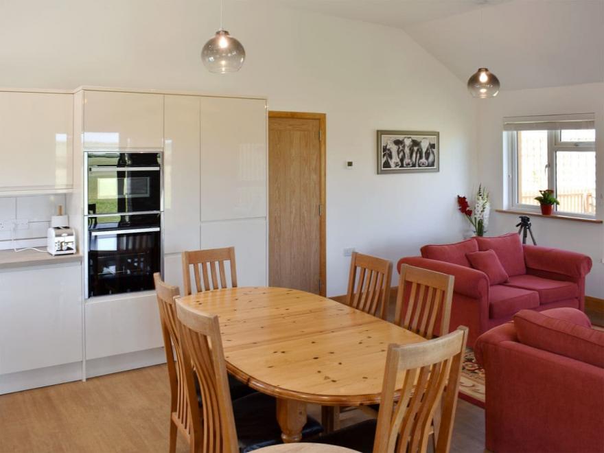 Wisteria Cottage-UK11690