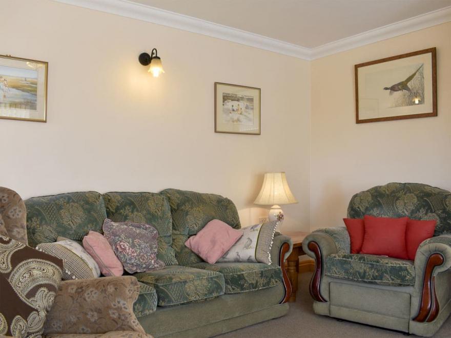 Rose Cottage-UK11689