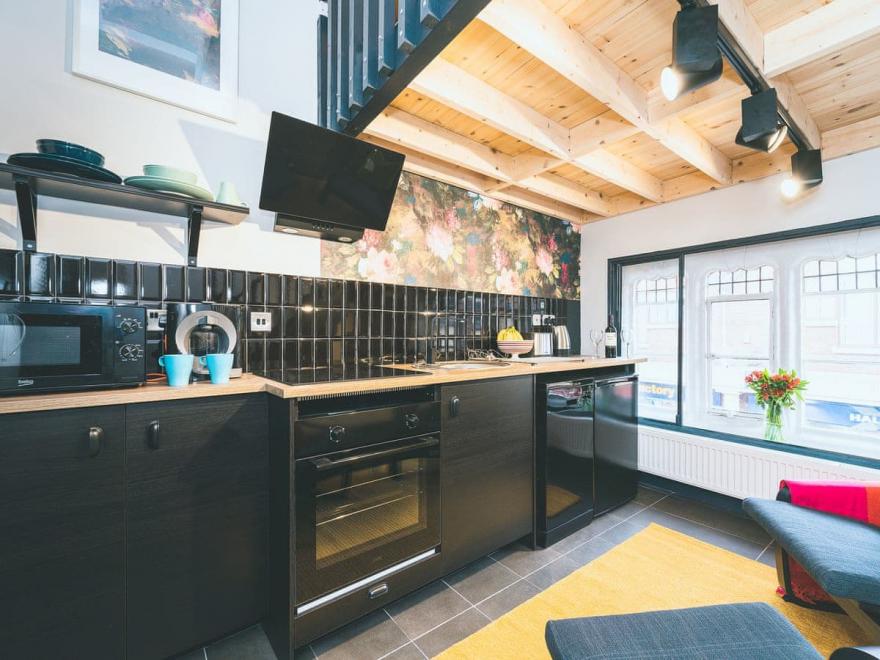 Apartment 2 - UK11732