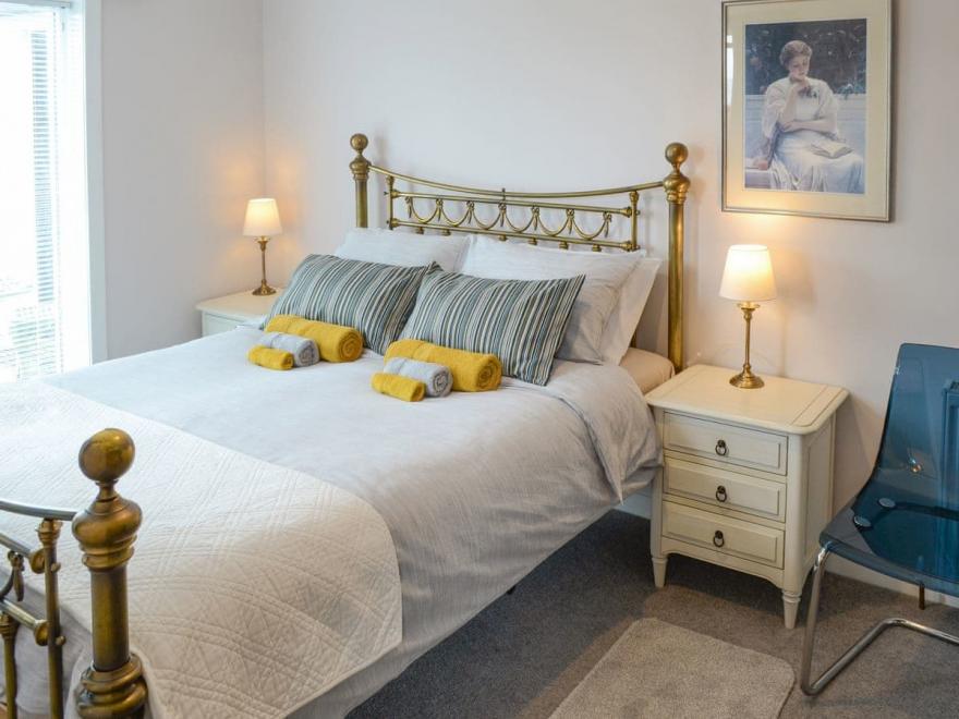 Dolphin Apartment - UK11743