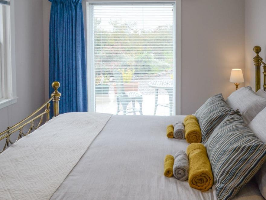 Dolphin Apartment - UK11743