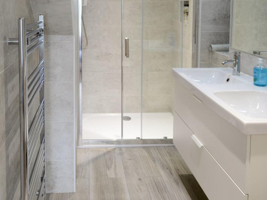 Dolphin Apartment - UK11743