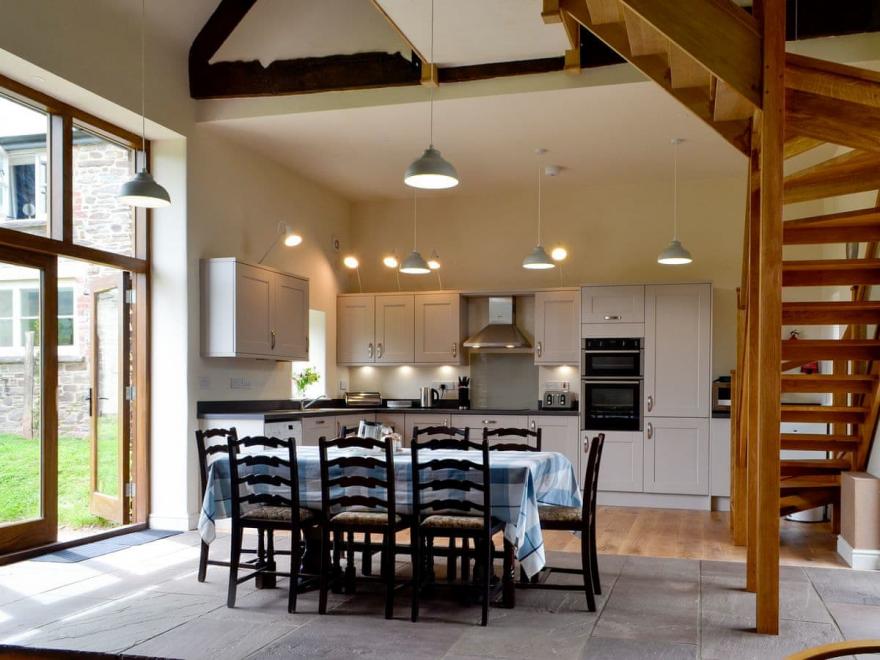 Pentwyn Barn - UK11830