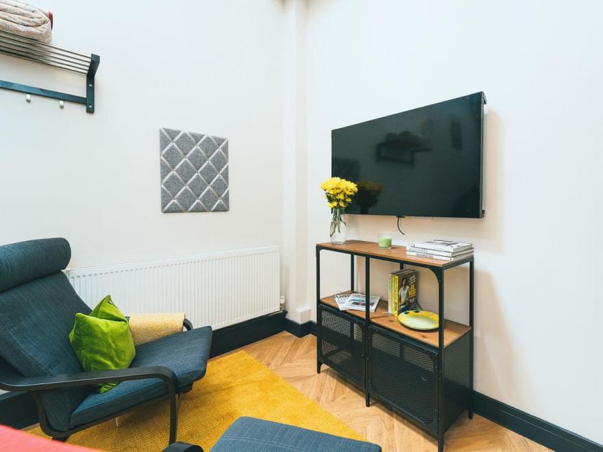 Apartment 4 - UK11858