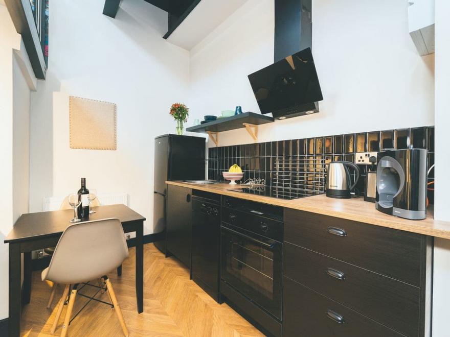 Apartment 5 - UK11859