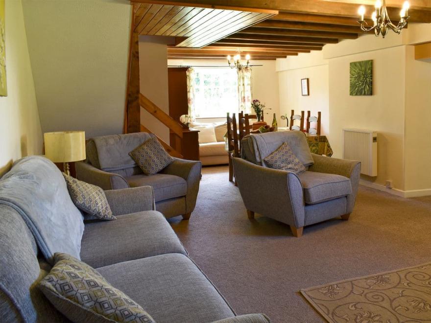 Well Farm Cottage - UK11879