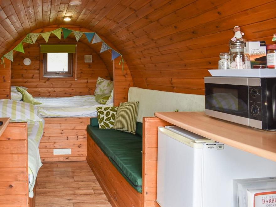 Rivendell Glamping Pod - UK11881