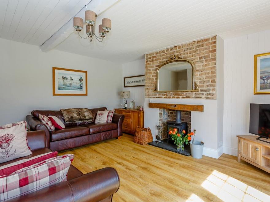 Gunby Hall Cottage 1-UK11988