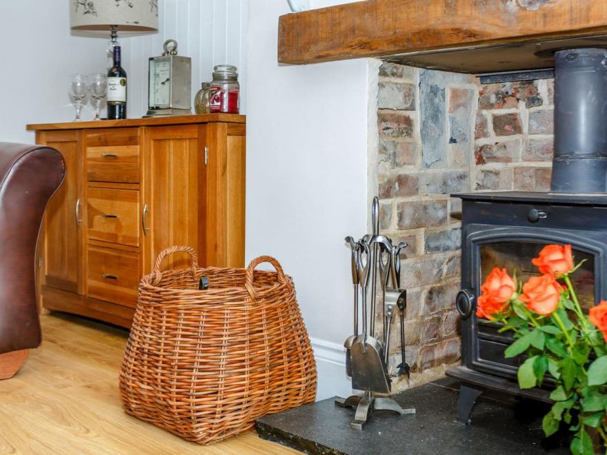 Gunby Hall Cottage 1-UK11988