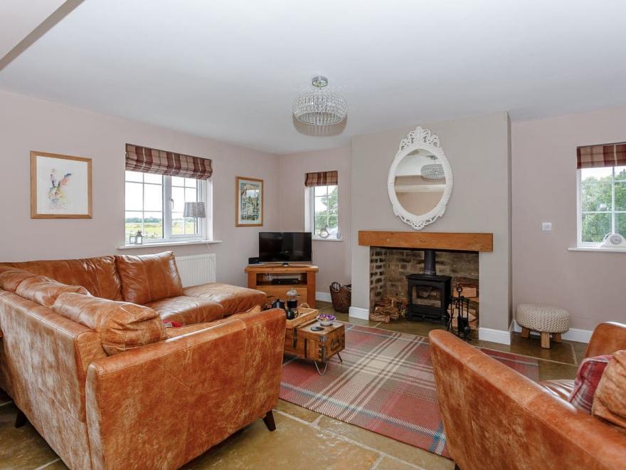 Gunby Hall Cottage 2-UK11989