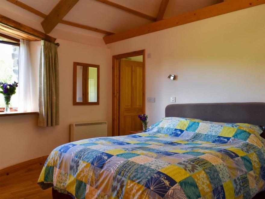 Round House - UK12083