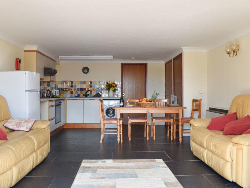 Swallows Nest - UK12085