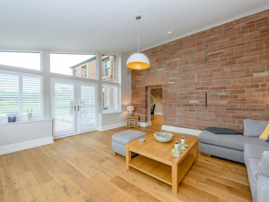 The Old Barn - UK12051